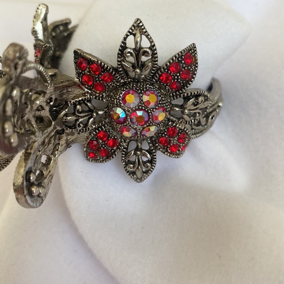 Vintage Rhinestones Crystal Metal Butterfly Hair Claw Clip ( red , silver) - Picture 4 of 9